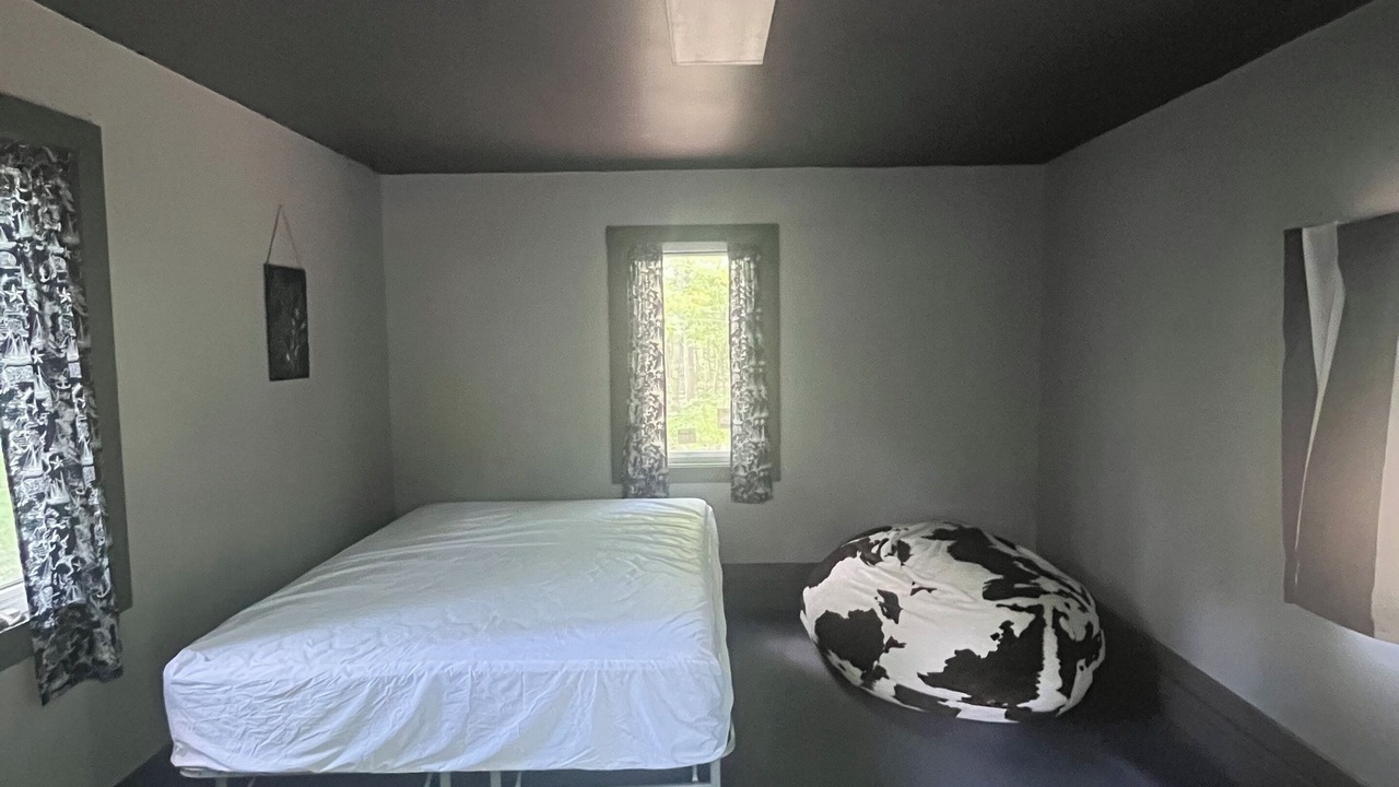 Photo of Bedroom in Lake