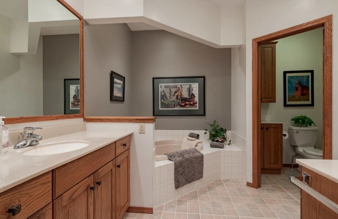 Photo of Bathroom in Graymont