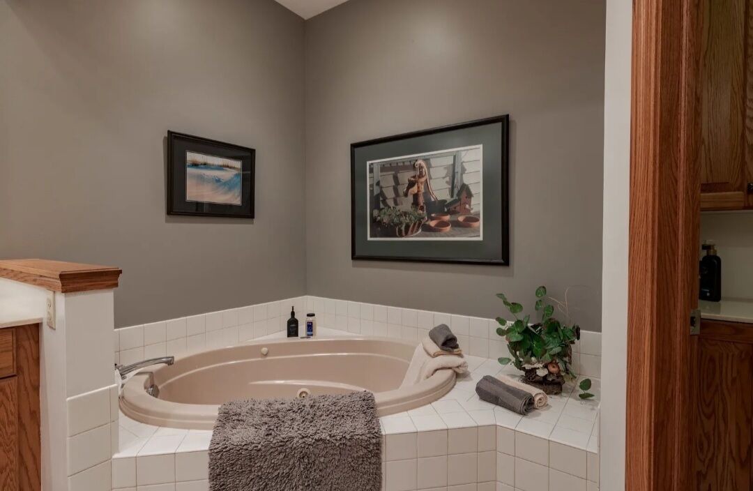 Photo of Bathroom in Graymont