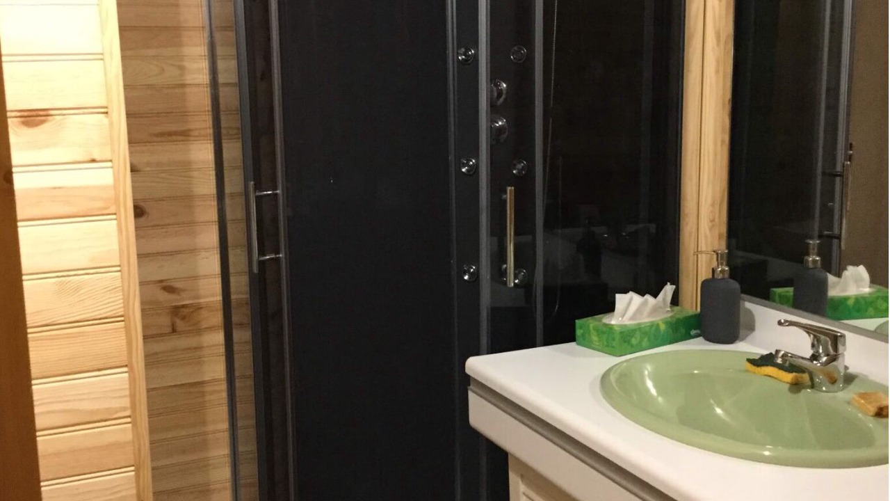 Photo of Bathroom in Ventron