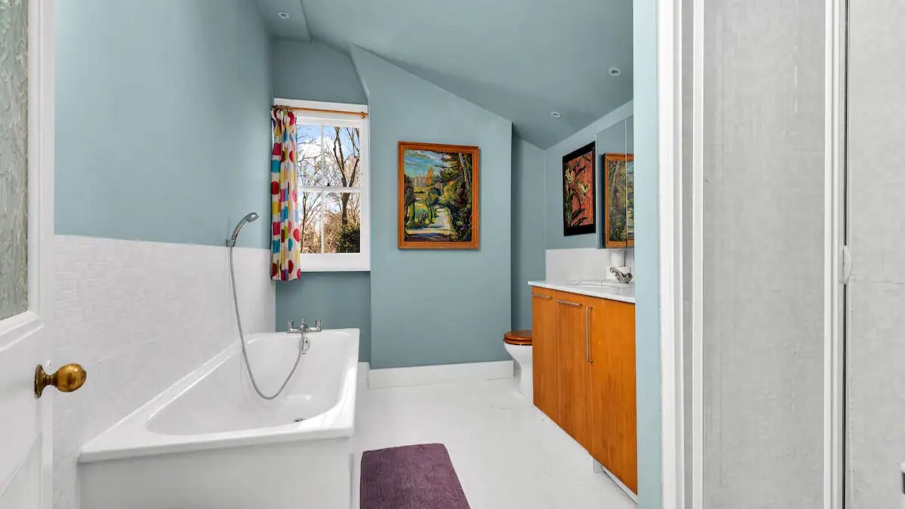 Photo of Bathroom in South Acton