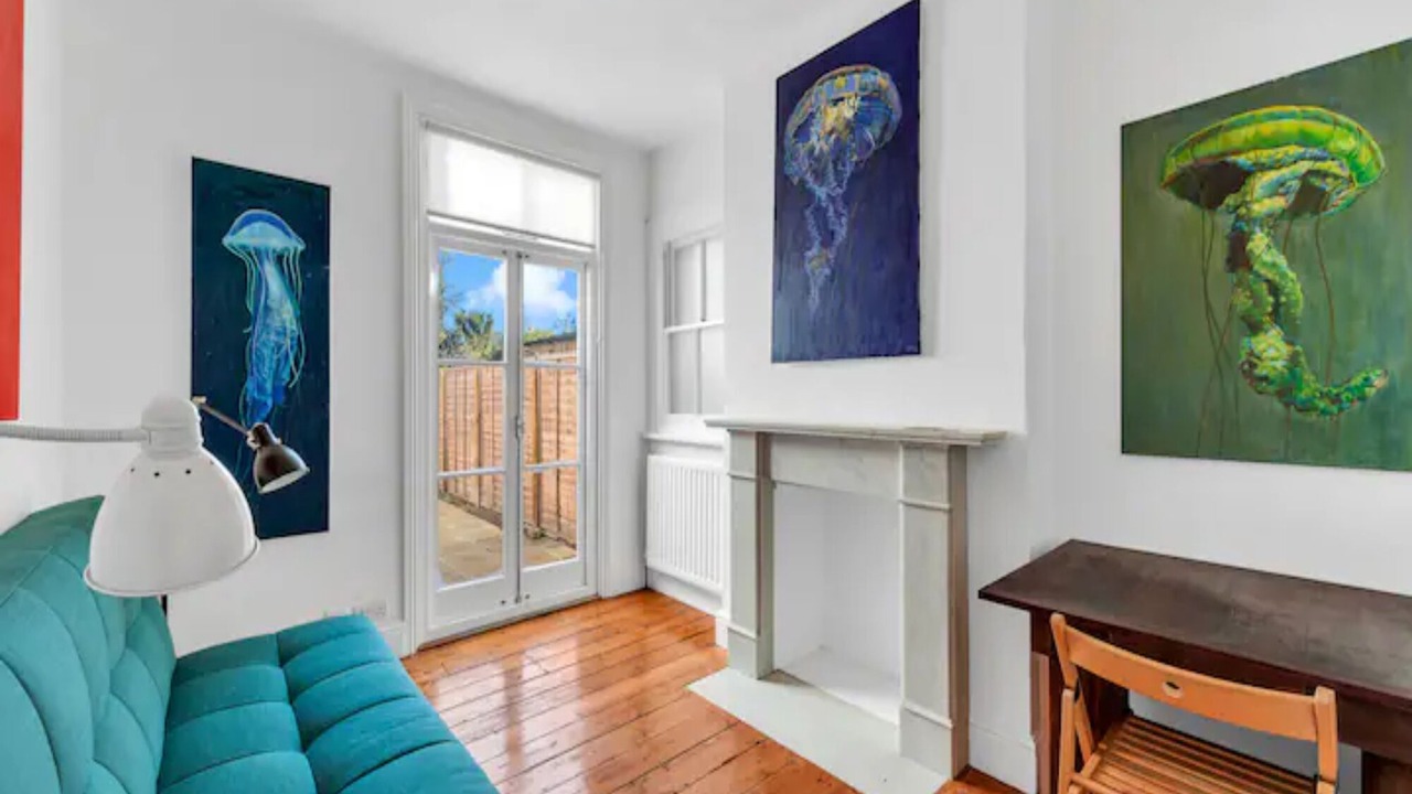 Photo of Livingroom in South Acton