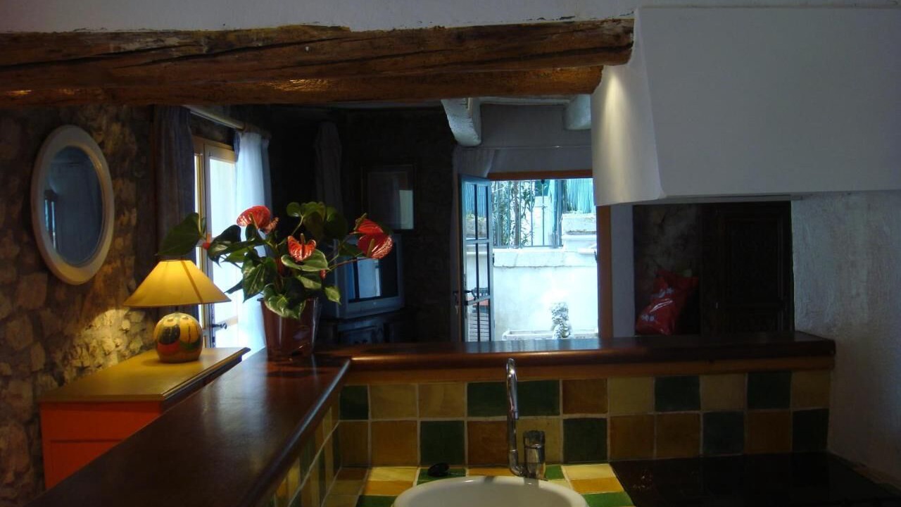 Photo of Kitchen in Plaissan