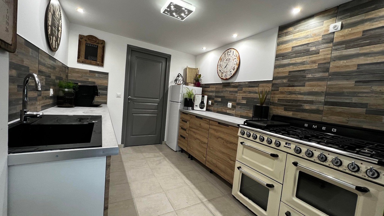 Photo of Kitchen in Saint-Felix-de-Tournegat
