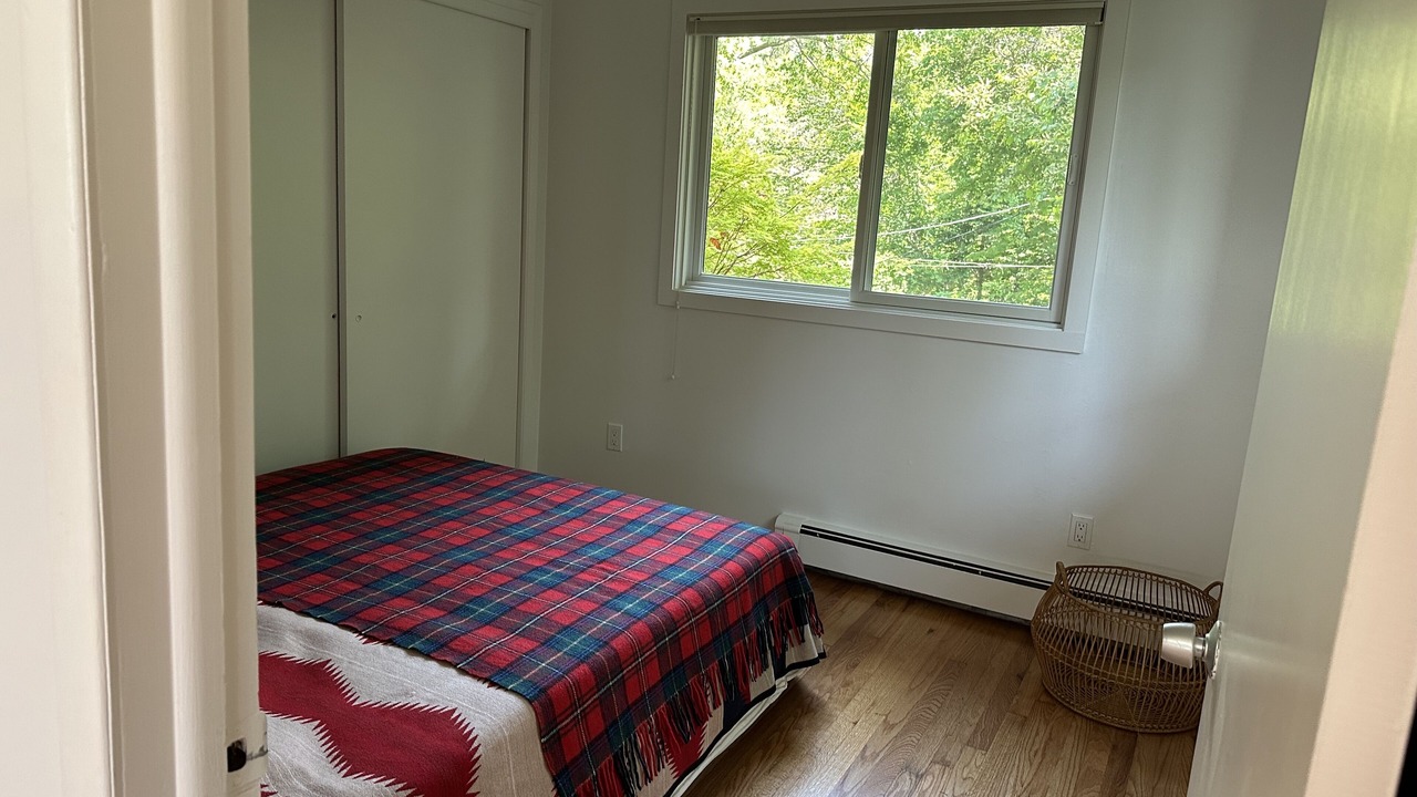 Photo of Bedroom in Baiting Hollow