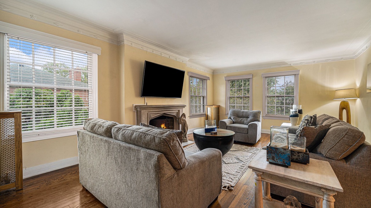 Photo of Livingroom in Grosse Pointe