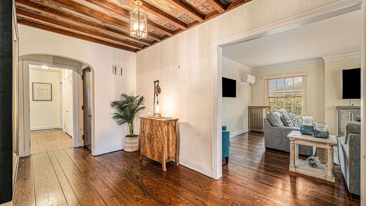 Photo of Livingroom in Grosse Pointe