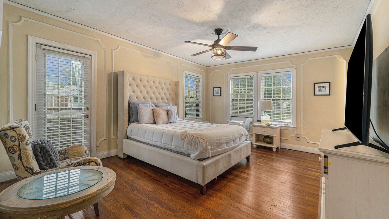Photo of Bedroom in Grosse Pointe