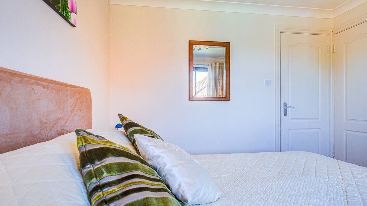 Photo of Bedroom in Barling