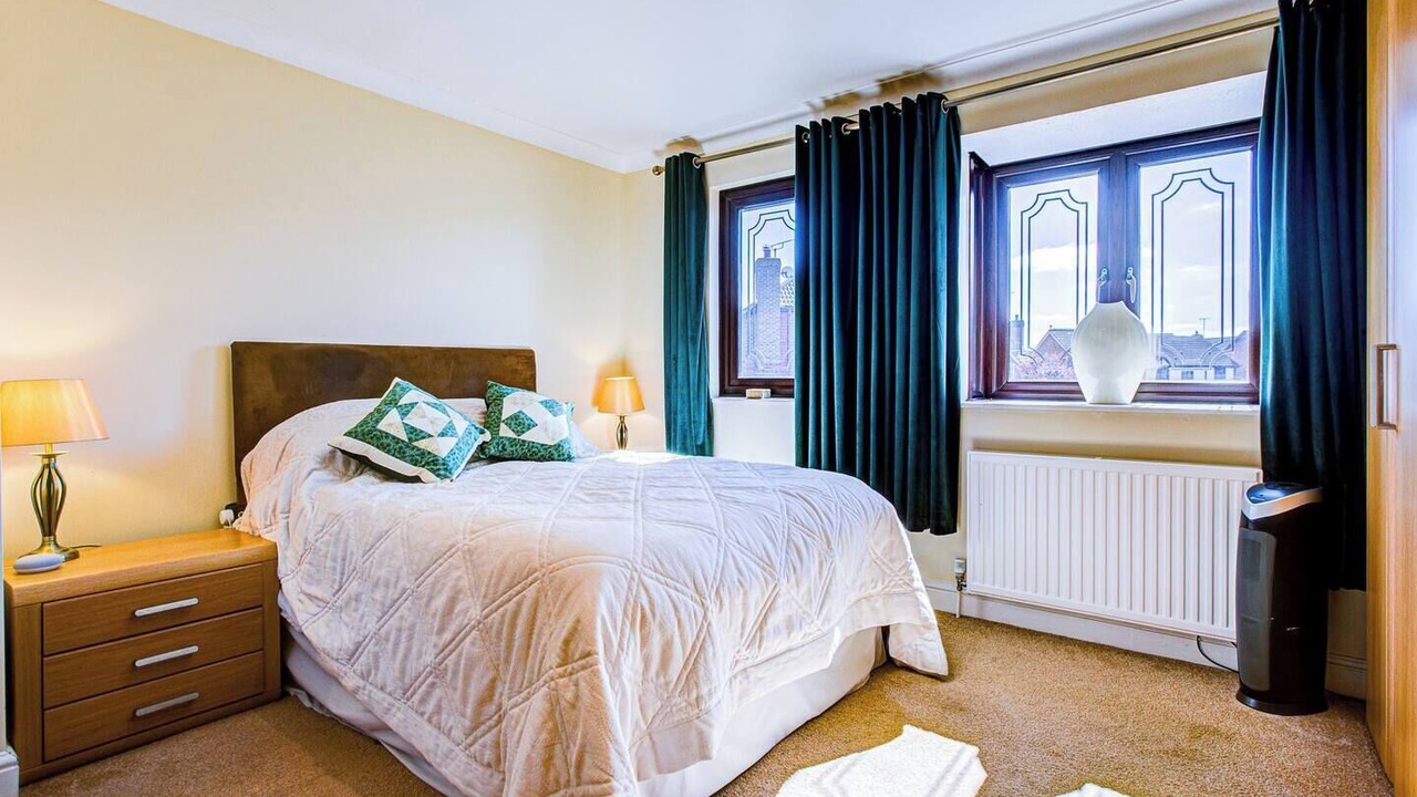 Photo of Bedroom in Barling