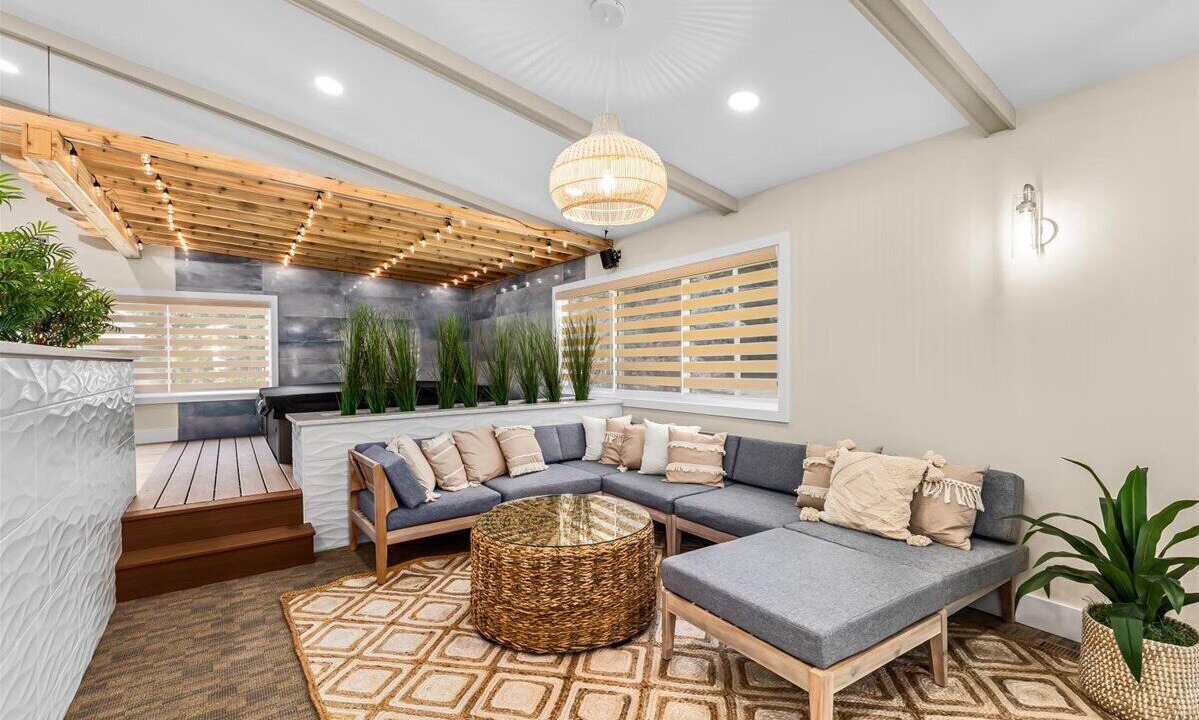 Photo of Livingroom in Farmington Hills