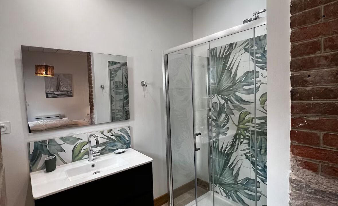Photo of Bathroom in Saint-Vaast-la-Hougue