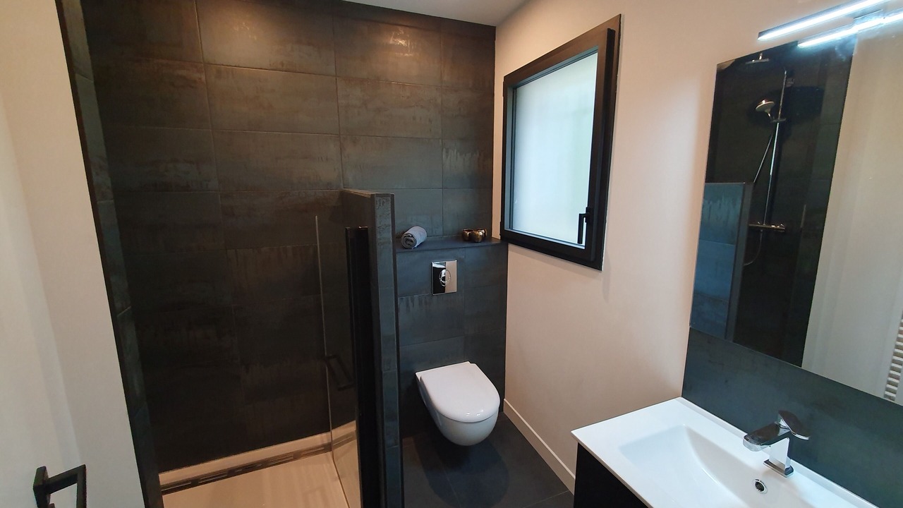 Photo of Bathroom in Mercuer