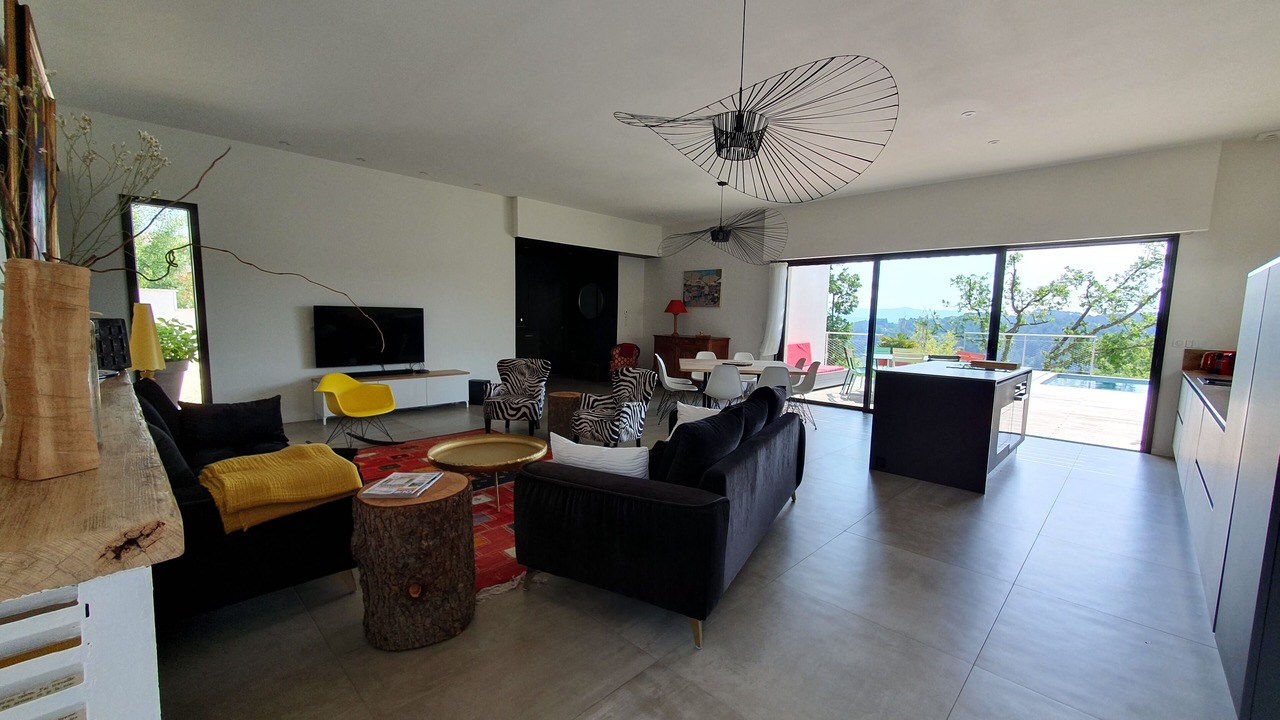 Photo of Livingroom in Mercuer