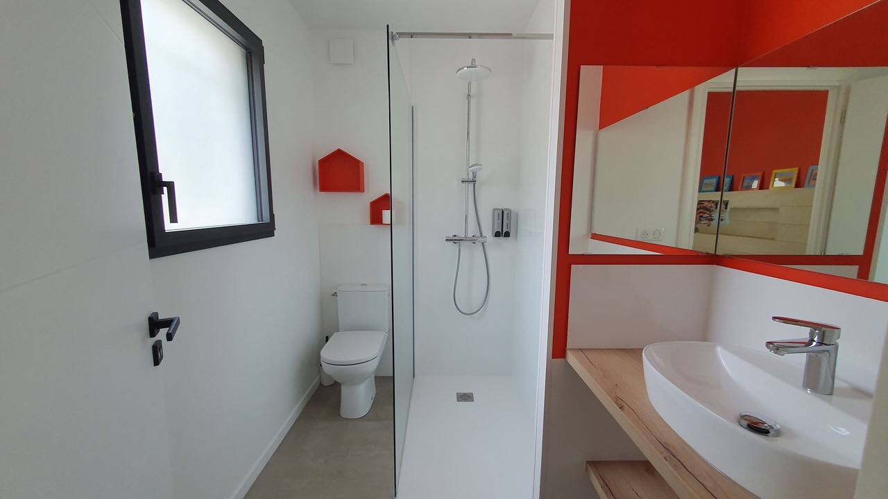 Photo of Bathroom in Mercuer