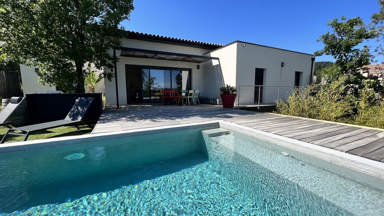Photo of Outdoor in Mercuer
