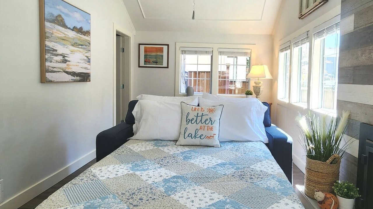 Photo of Bedroom in Cultus Lake