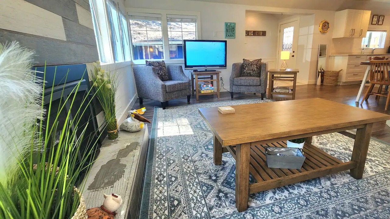 Photo of Livingroom in Cultus Lake