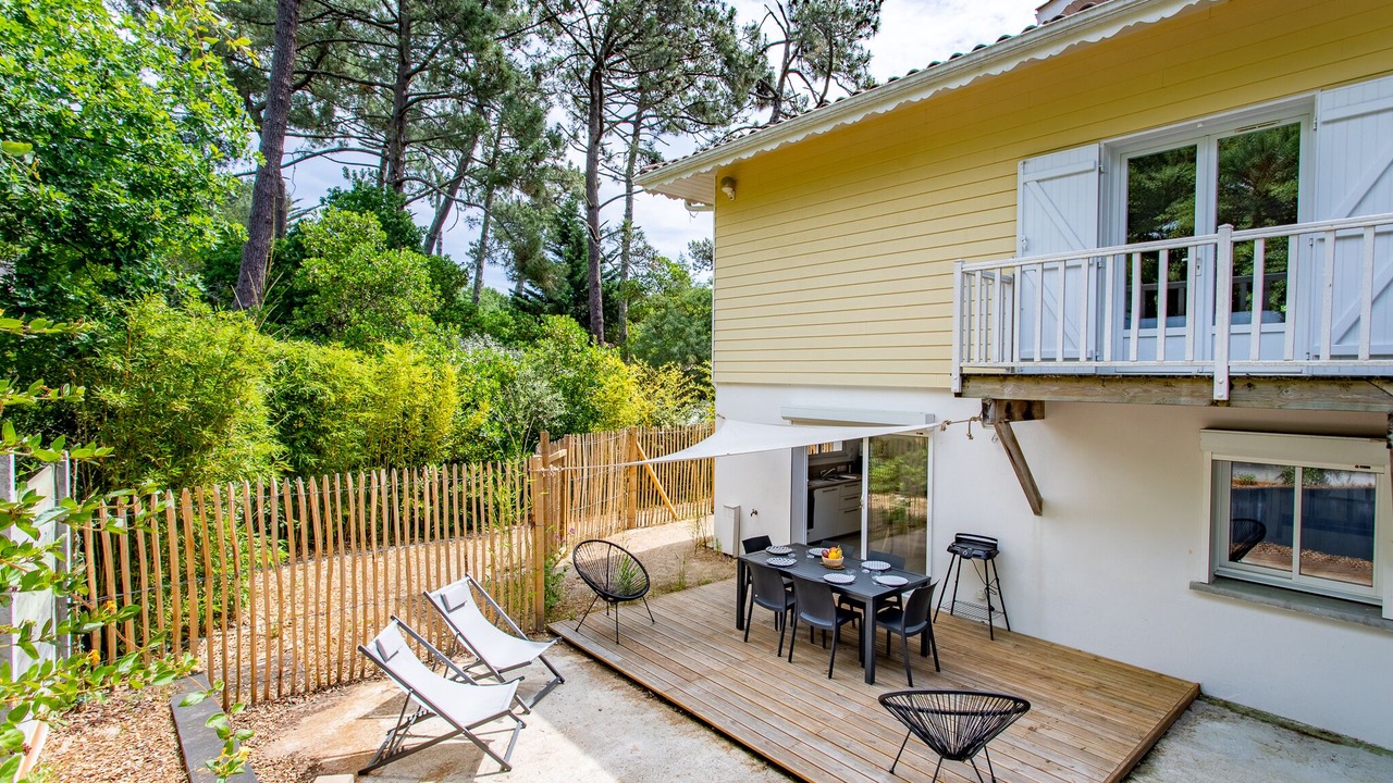 Photo of Outdoor in Le Canon