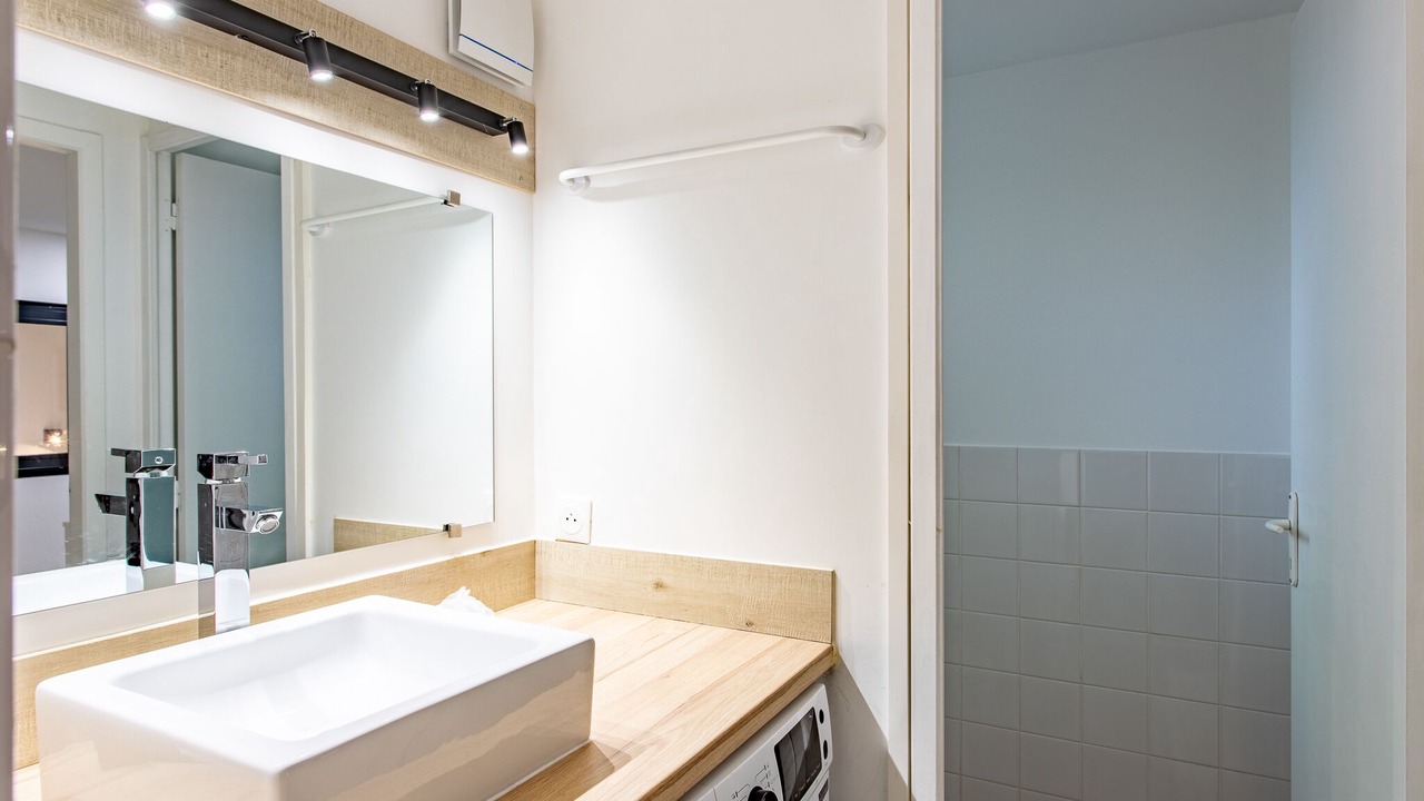 Photo of Bathroom in Le Canon