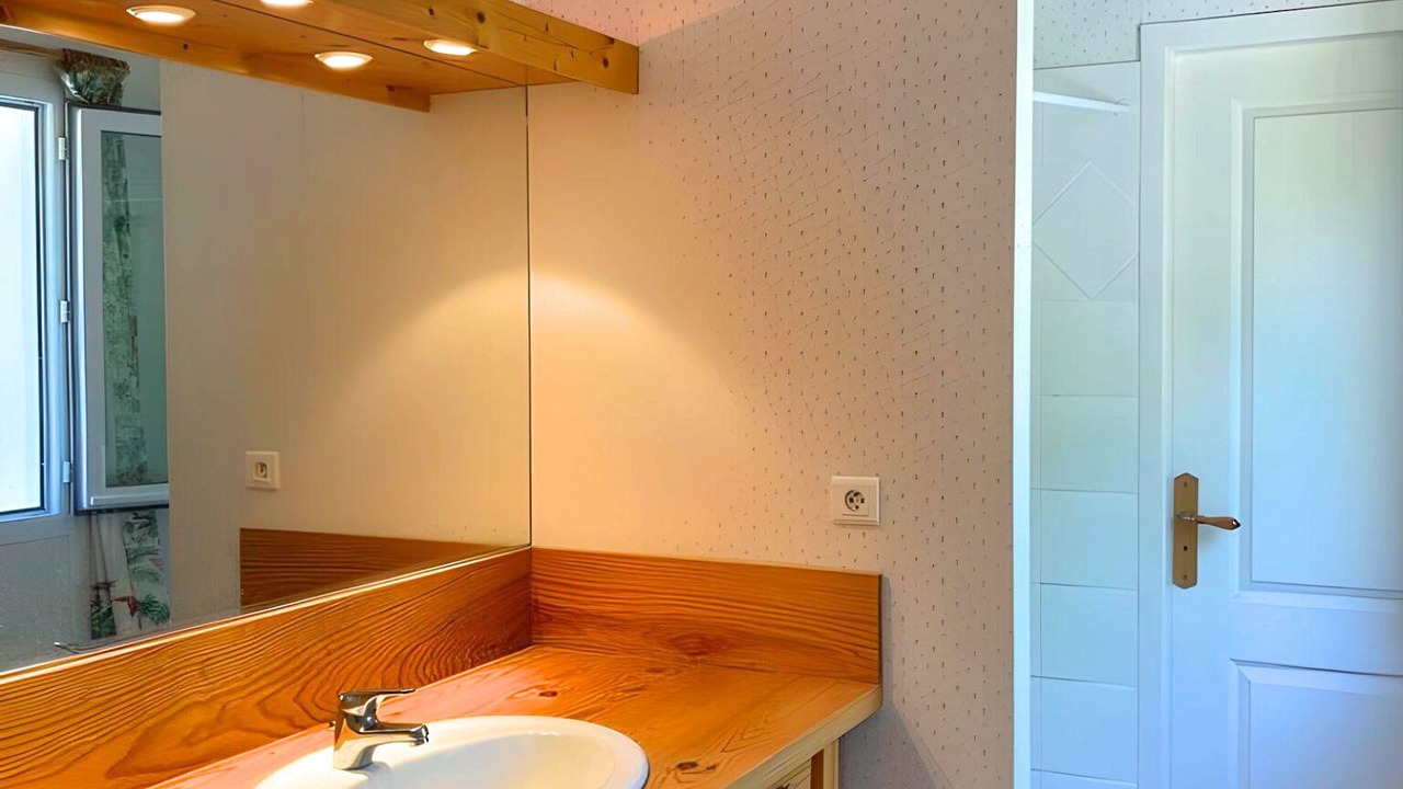 Photo of Bathroom in Le Canon