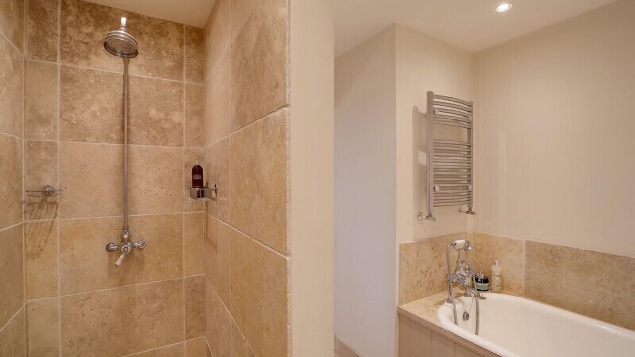 Photo of Bathroom in Rock