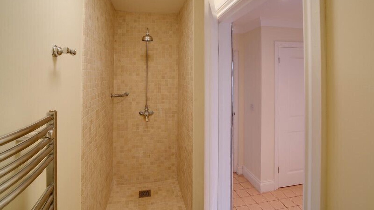 Photo of Bathroom in Rock