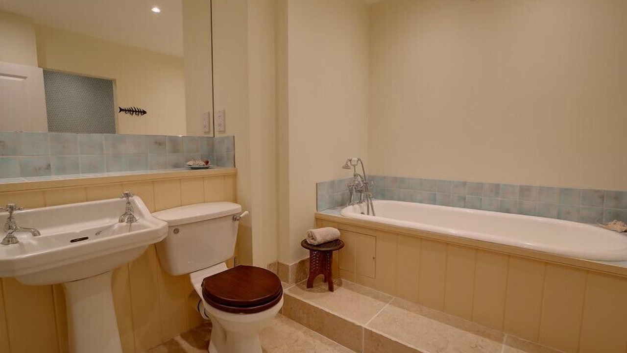 Photo of Bathroom in Rock