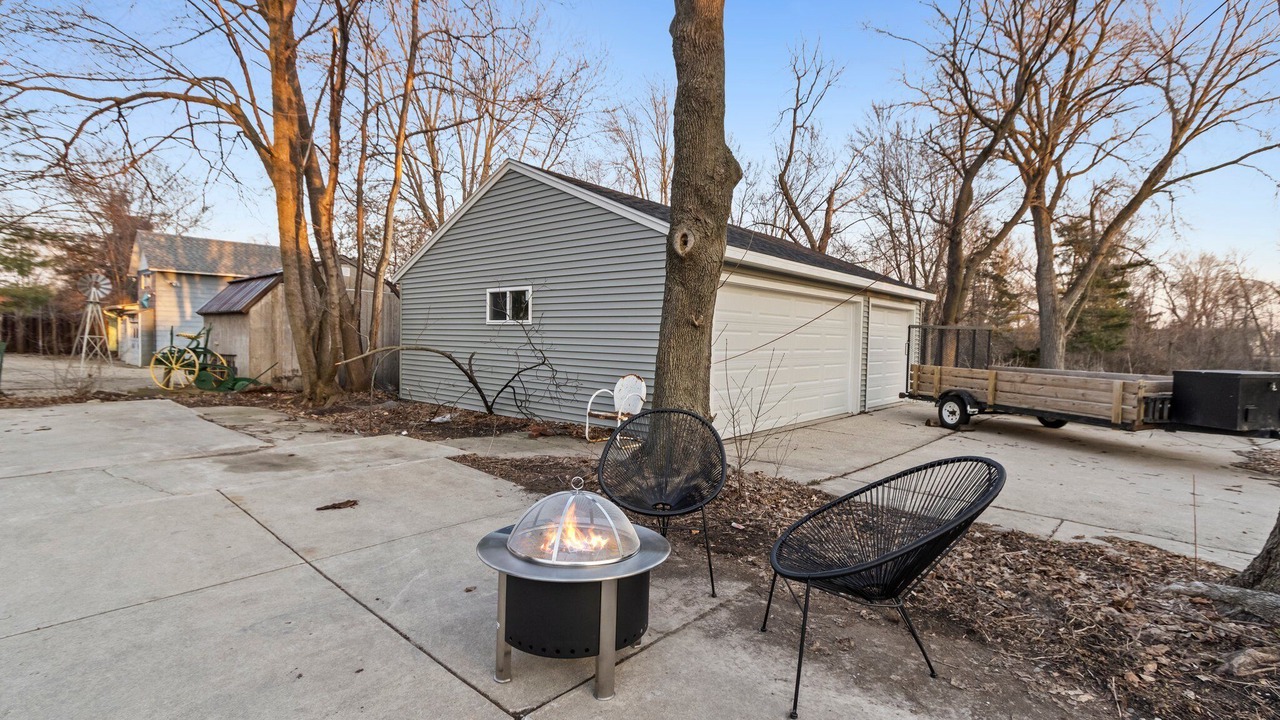 Photo of Outdoor in Village of Germantown