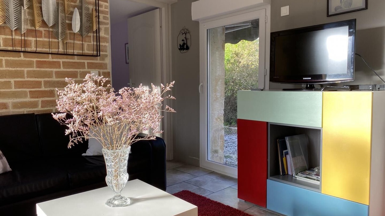 Photo of Livingroom in Jau-Dignac-et-Loirac