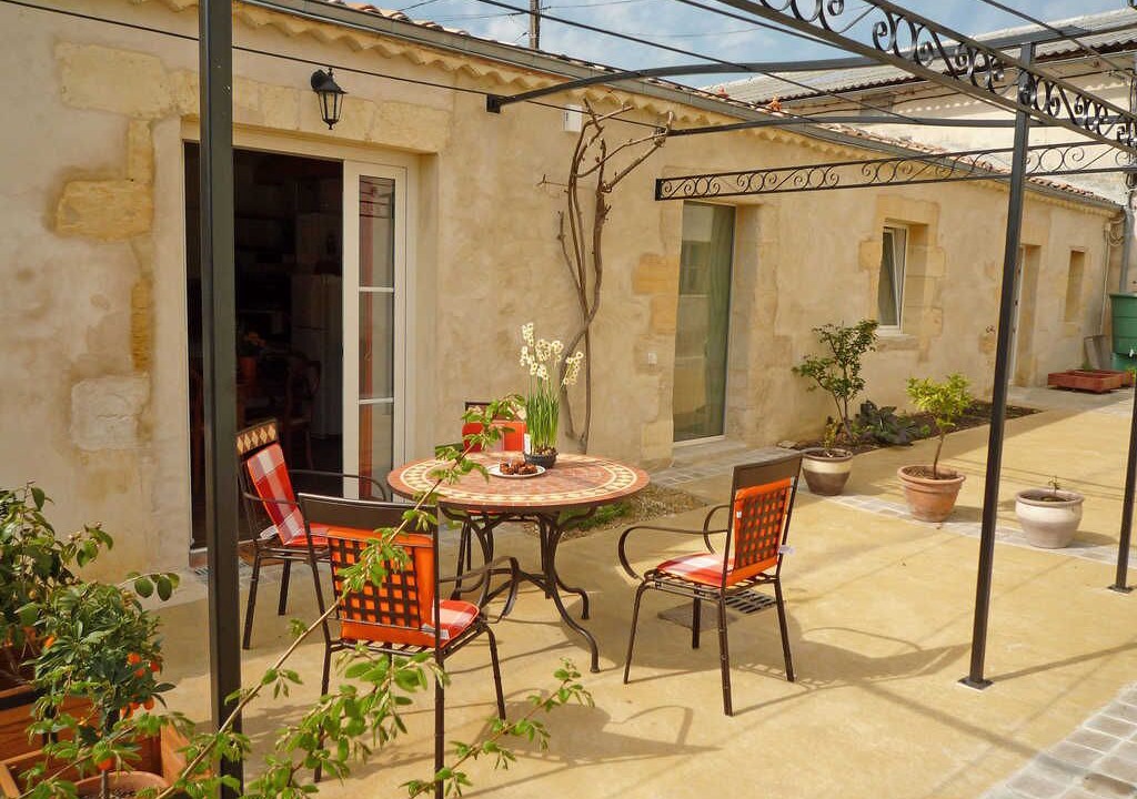 Photo of Outdoor in Saint-Genes-de-Lombaud