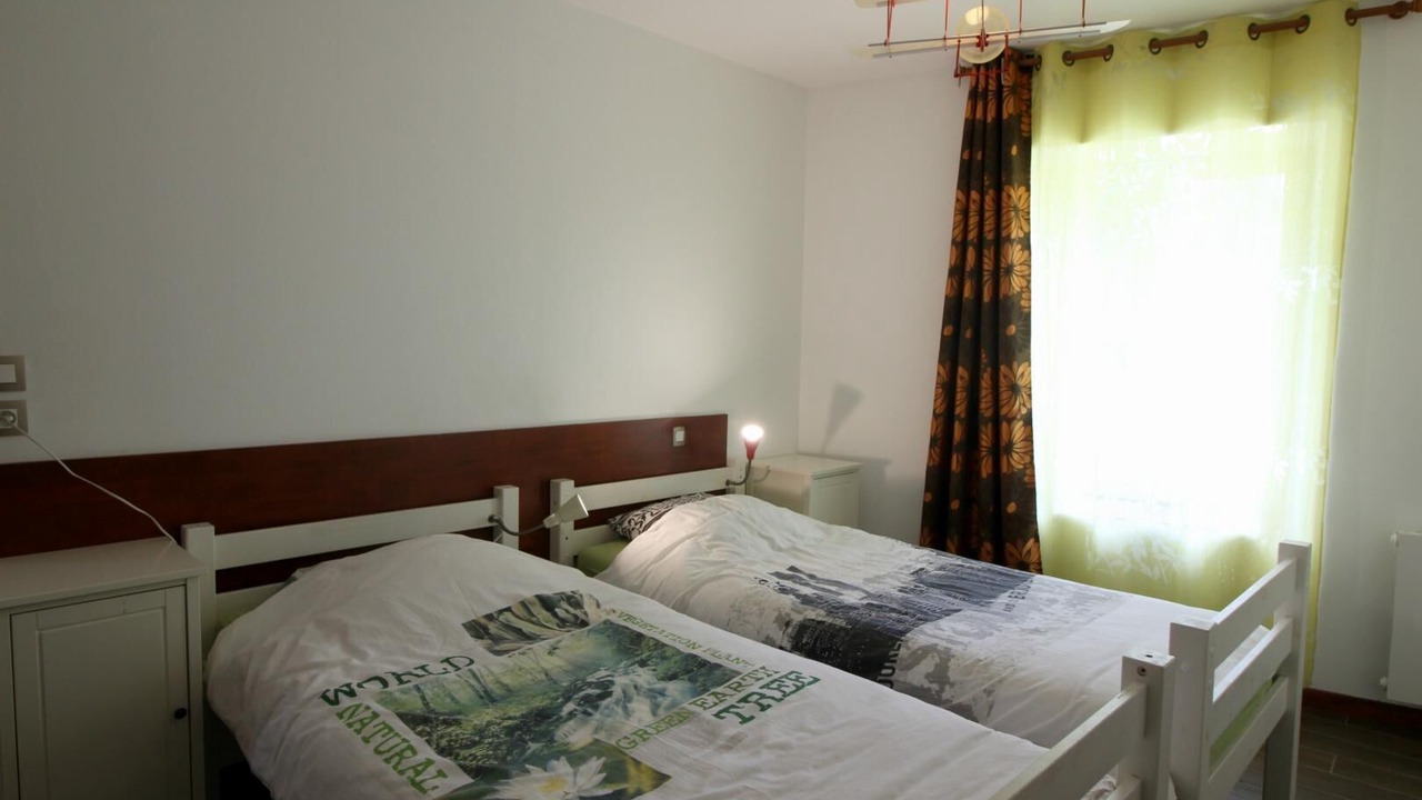 Photo of Bedroom in Saint-Genes-de-Lombaud