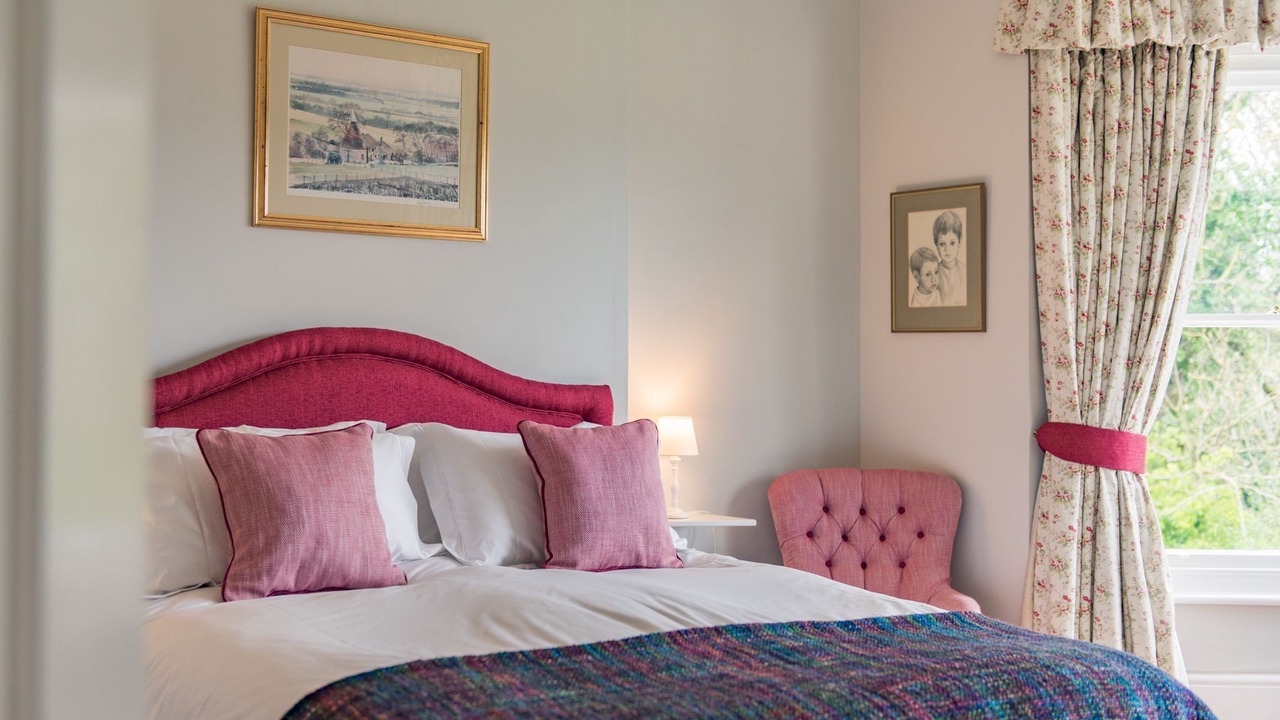 Photo of Bedroom in Charing