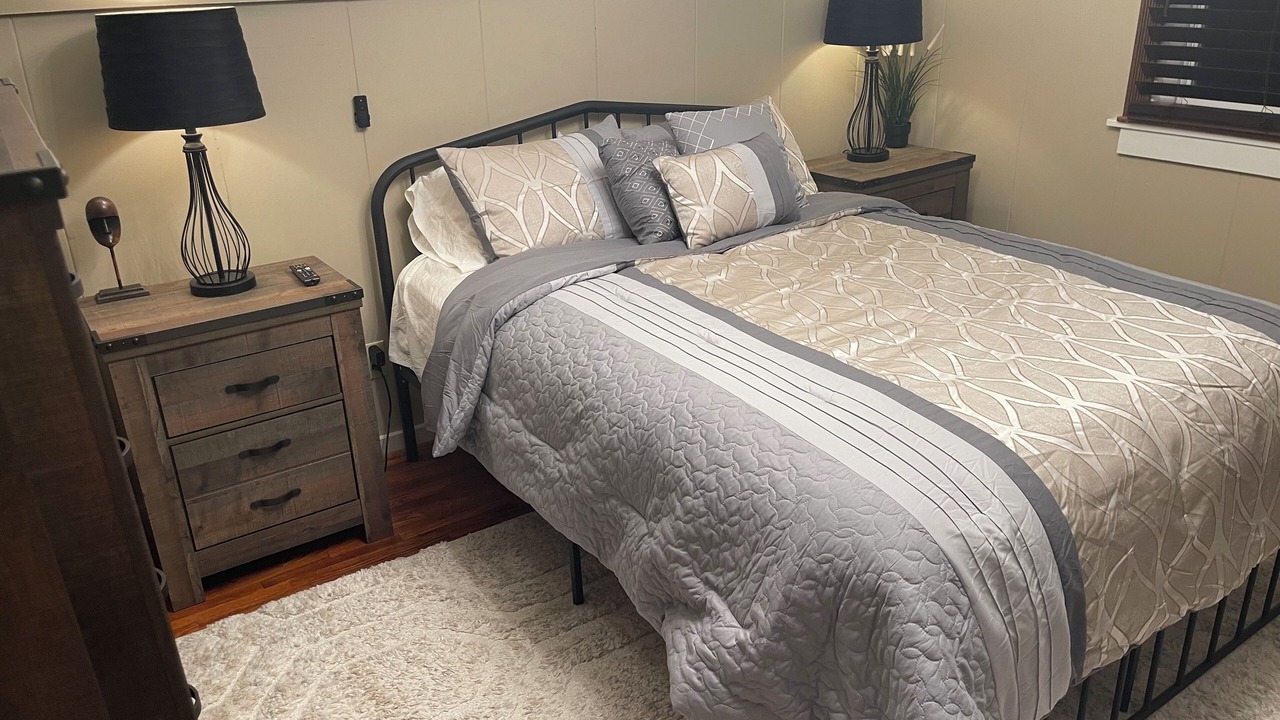 Photo of Bedroom in Ypsilanti