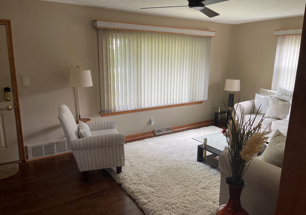 Photo of Livingroom in Ypsilanti