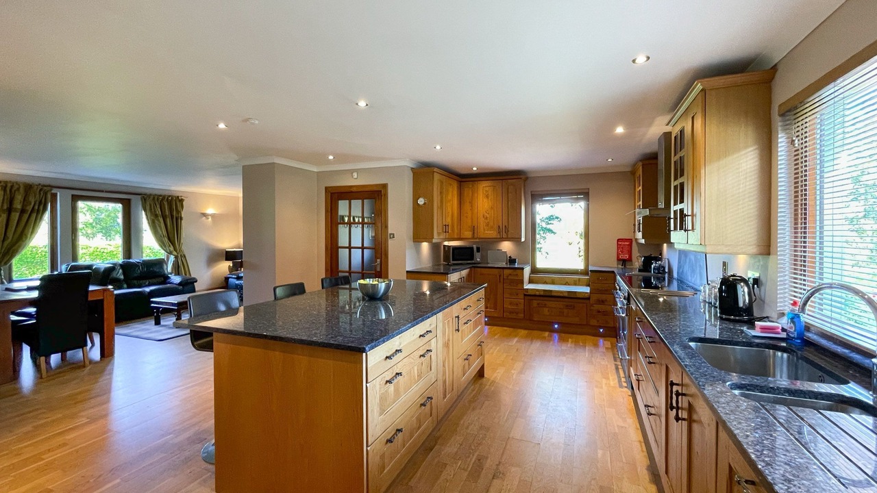 Photo of Kitchen in Drymen