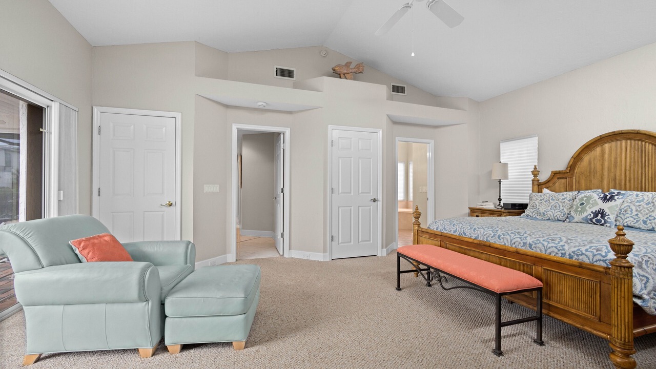 Photo of Bedroom in Longboat Key