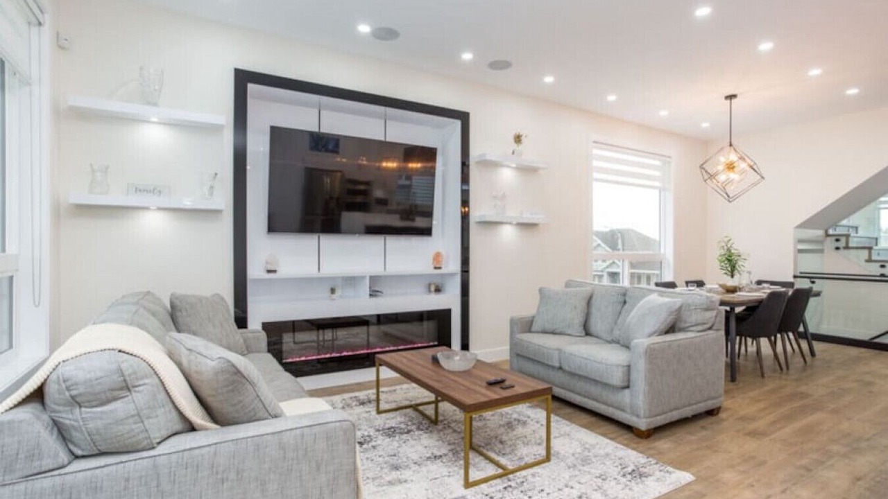 Photo of Livingroom in Newton