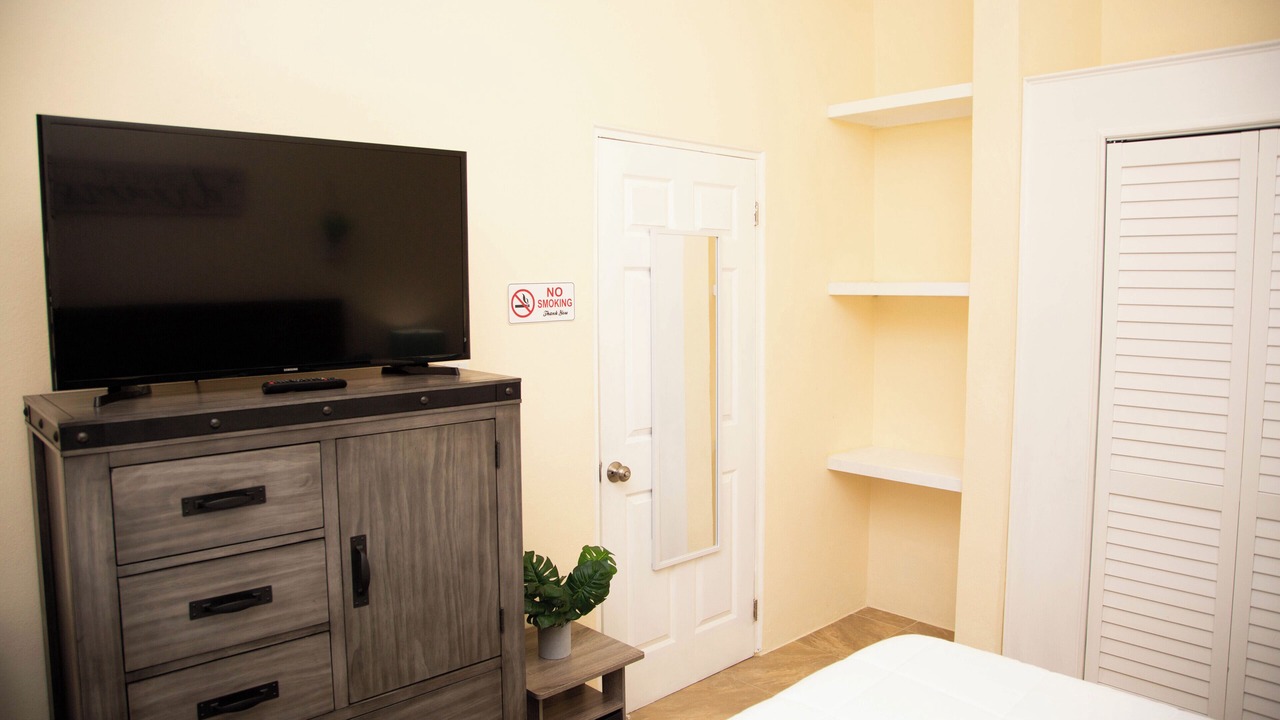 Photo of Bedroom in Estate Upper Bethlehem