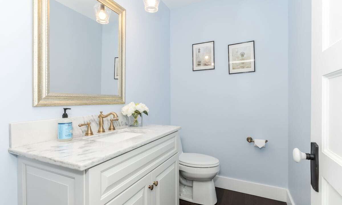 Photo of Bedroom in Lawndale