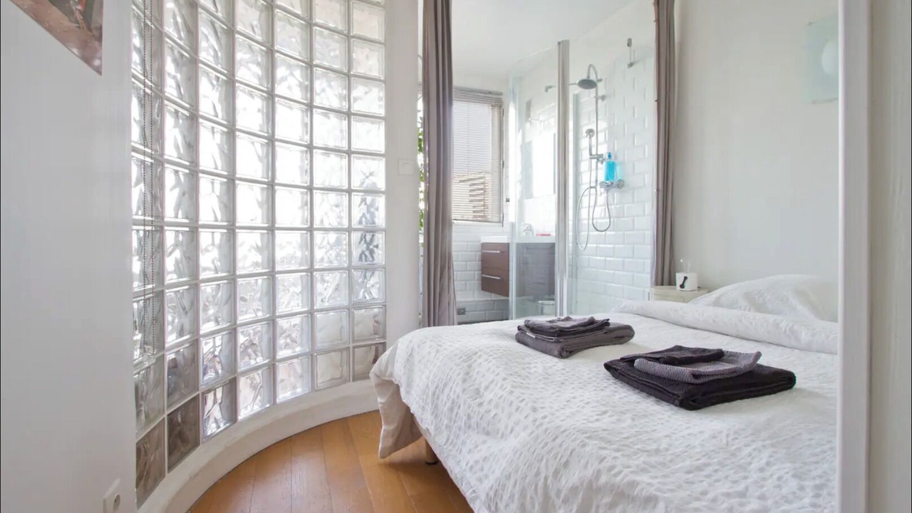 Photo of Bedroom in Quinze-Vingts