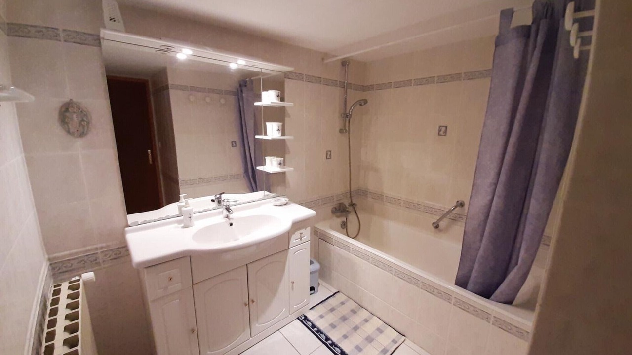 Photo of Bathroom in Viville