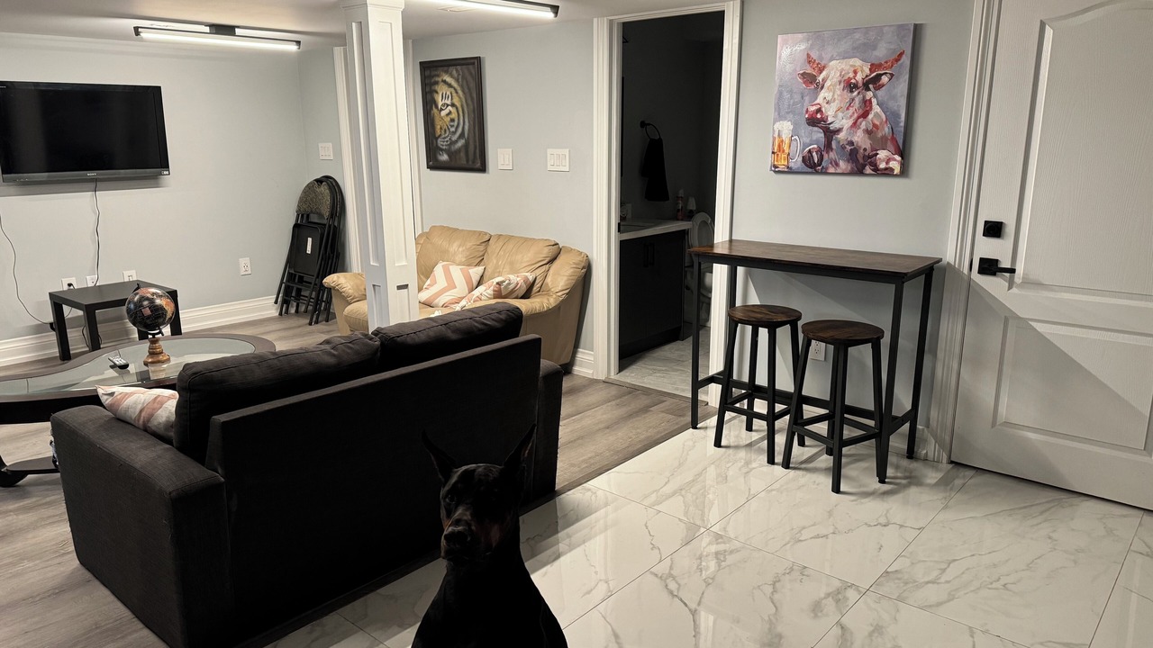 Photo of Livingroom in Durham Region