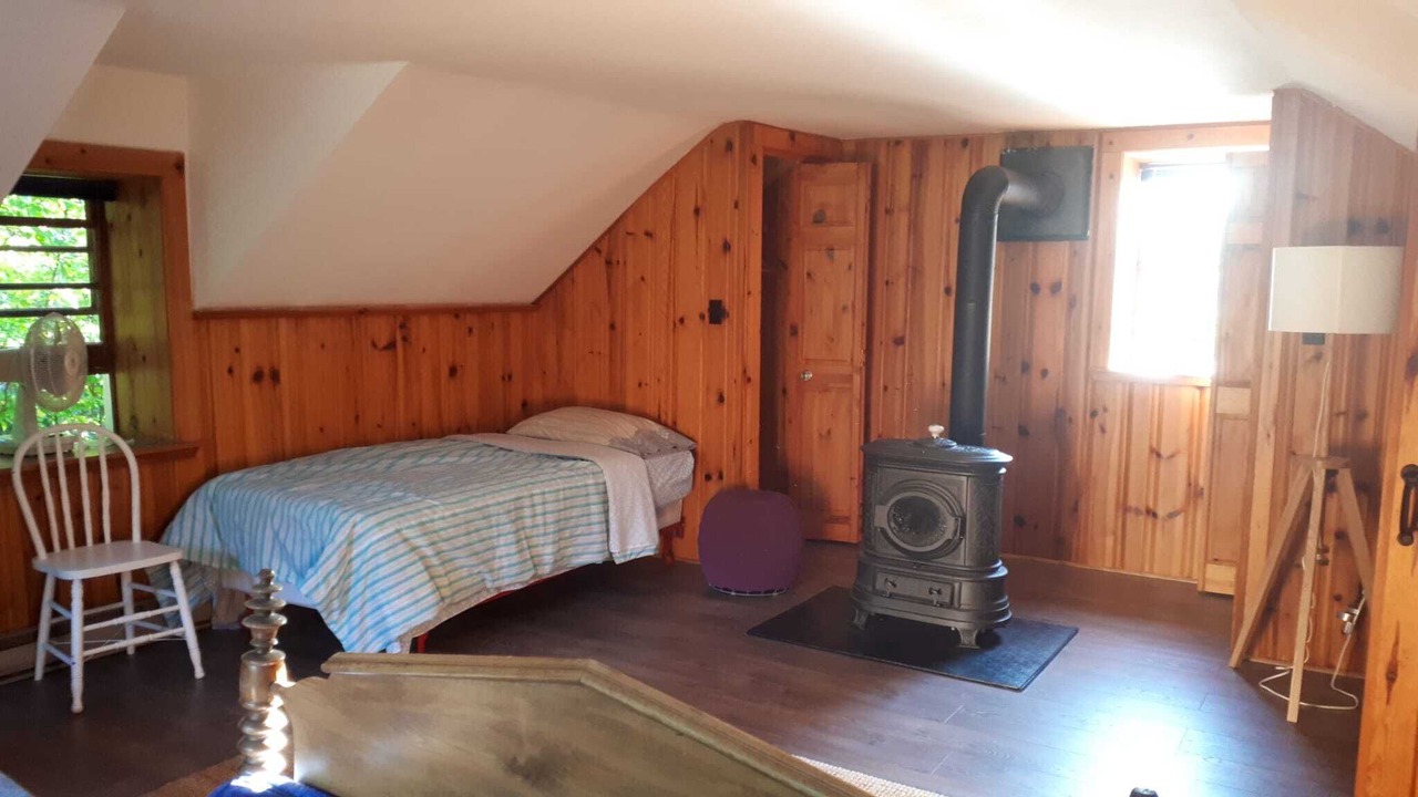 Photo of Bedroom in Trent Lakes
