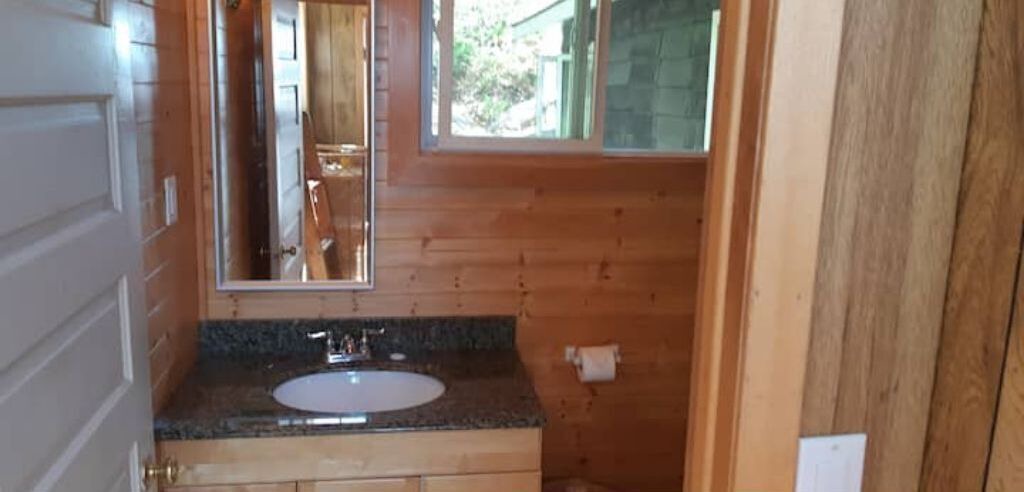 Photo of Bathroom in Honey Harbour