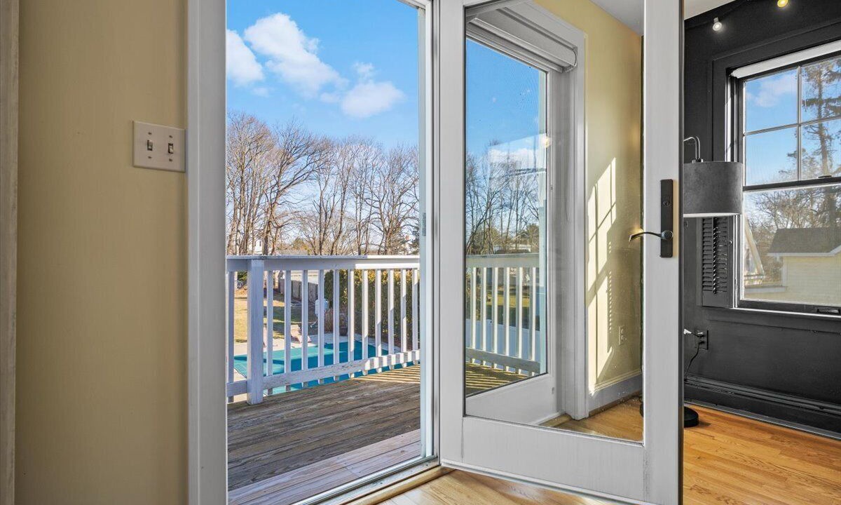 Photo of Patio Balcony in Clinton