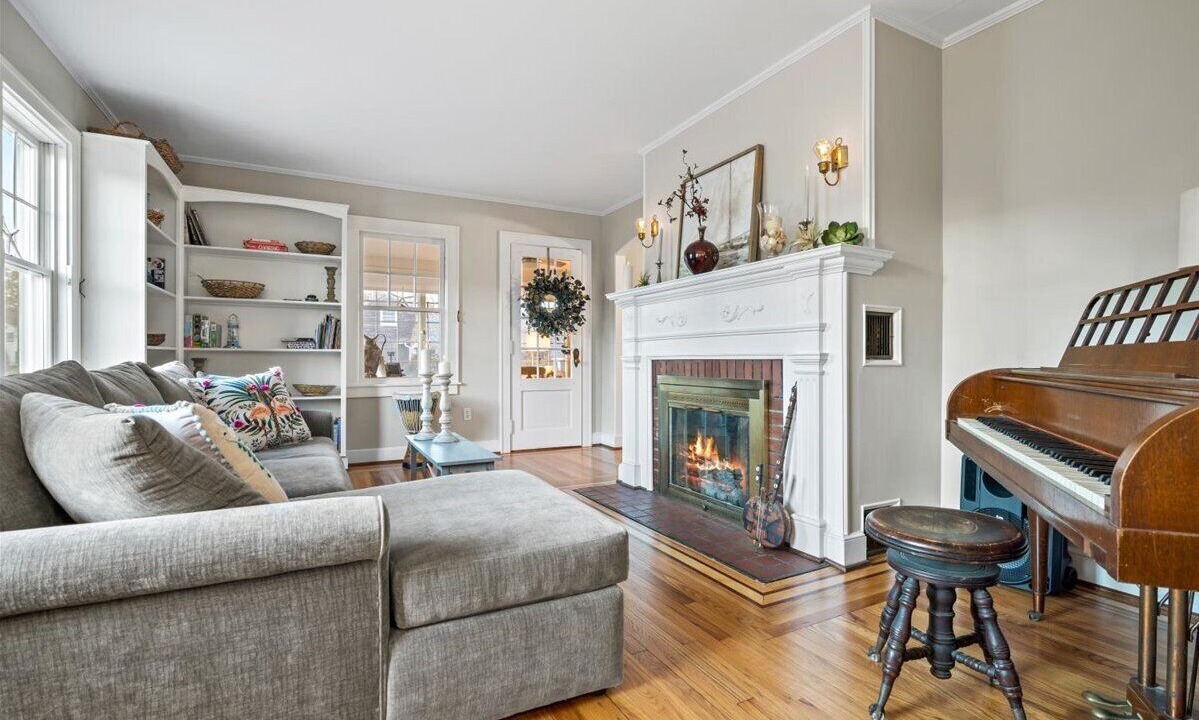 Photo of Livingroom in Clinton