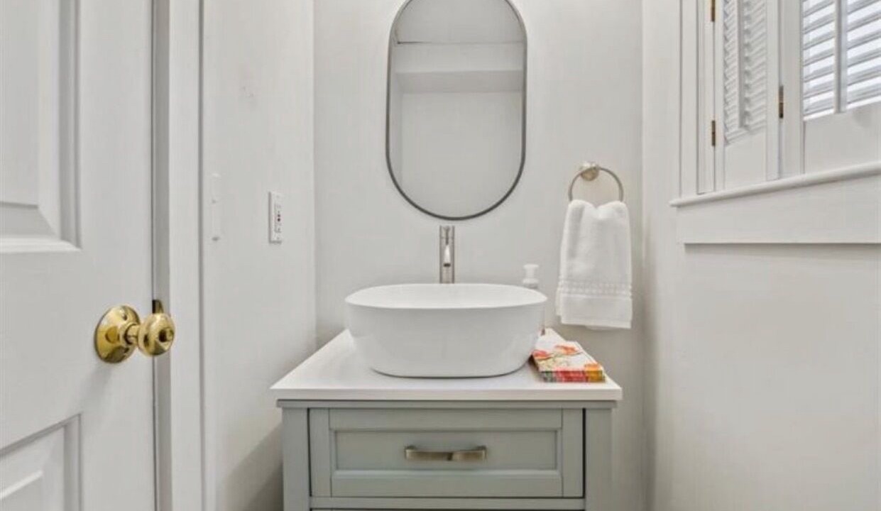 Photo of Bathroom in Clinton