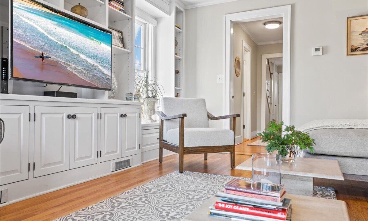 Photo of Bedroom in Clinton