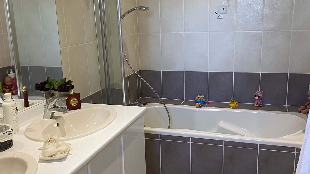 Photo of Bathroom in Toulouges